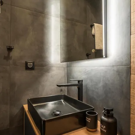 Duo Luxury Apartman Hriszí Aktí Haniá